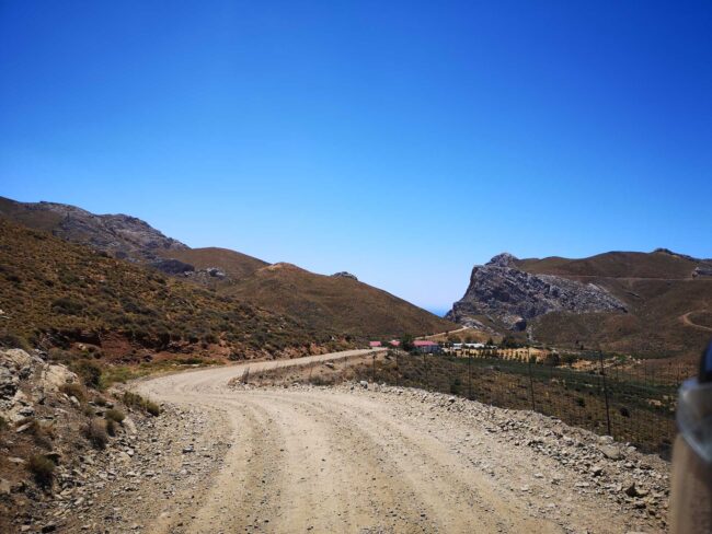 Schotterpiste auf Kreta